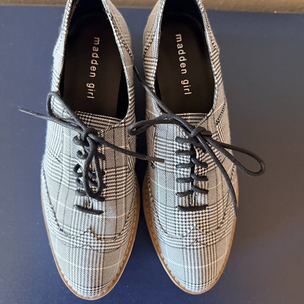 Madden Girl Plaid Platform Andria Oxford Shoes Women’s Size 9M